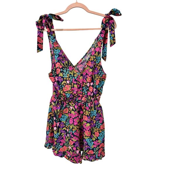 Resort Style Flower Print Romper, Size 2 (XS) - Picture 9 of 10